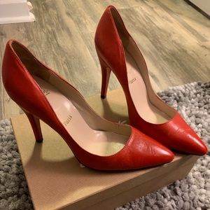 alminette pointy toe pump